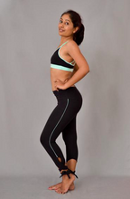 Load image into Gallery viewer, Pur&#39;Nam Veloutier - Leggings with bow